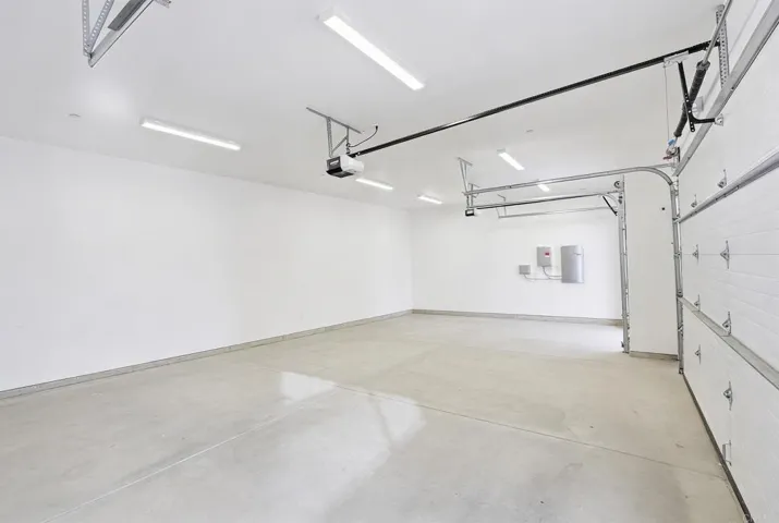 3 car garage