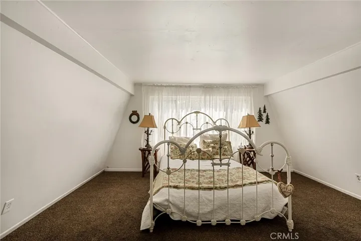 482 Zuger Court, Crestline, California 92325