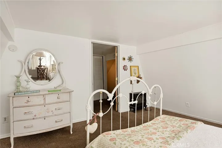 482 Zuger Court, Crestline, California 92325