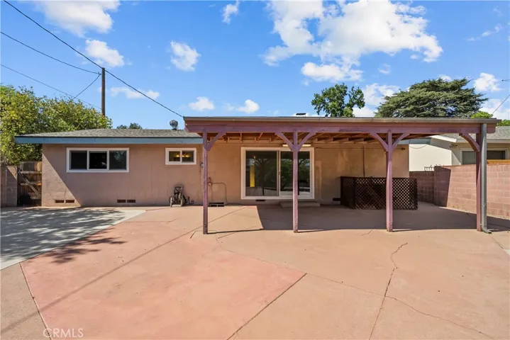 18644 Liggett Street, Northridge, California 91324