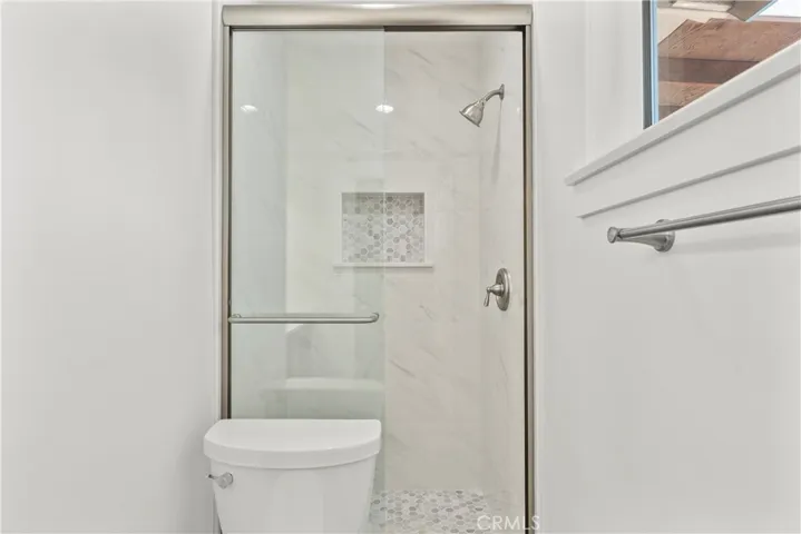 18644 Liggett Street, Northridge, California 91324