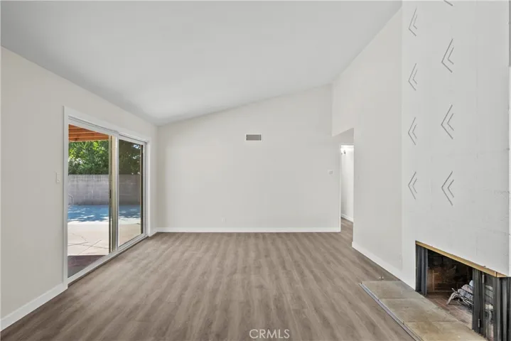 18644 Liggett Street, Northridge, California 91324