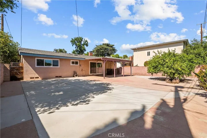 18644 Liggett Street, Northridge, California 91324