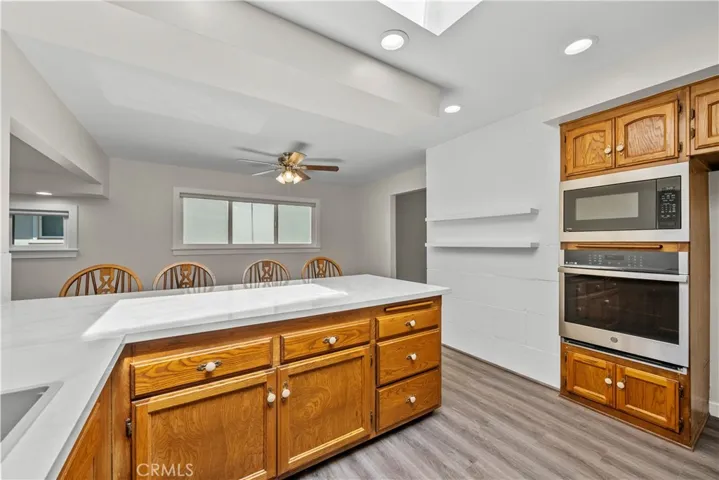 18644 Liggett Street, Northridge, California 91324