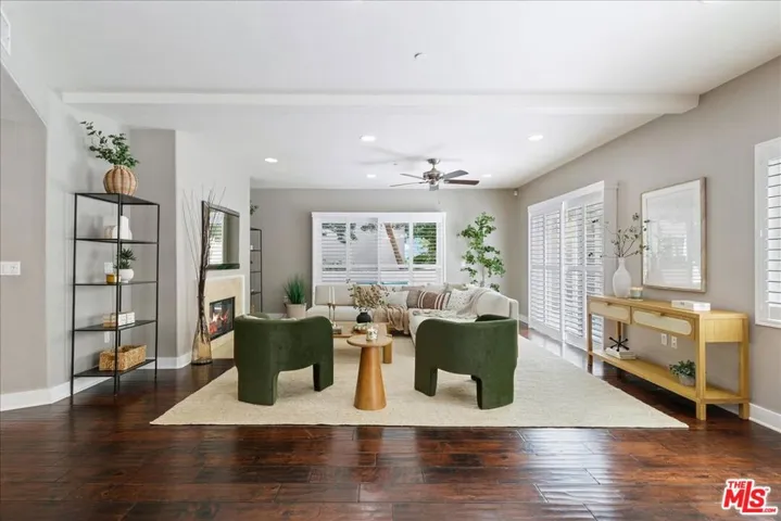 11115 Acama Street 107, Studio City, California 91602 — photo 4