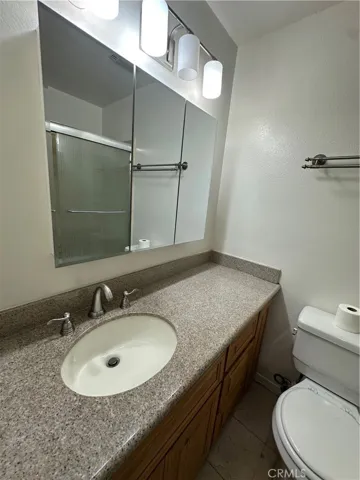 15031 Chatsworth 22, San Fernando, California 91345