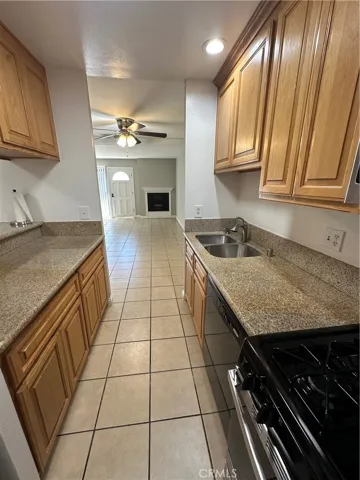 15031 Chatsworth 22, San Fernando, California 91345