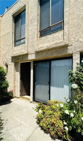 15031 Chatsworth 22, San Fernando, California 91345