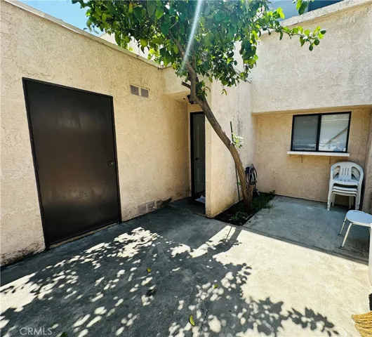 15031 Chatsworth 22, San Fernando, California 91345