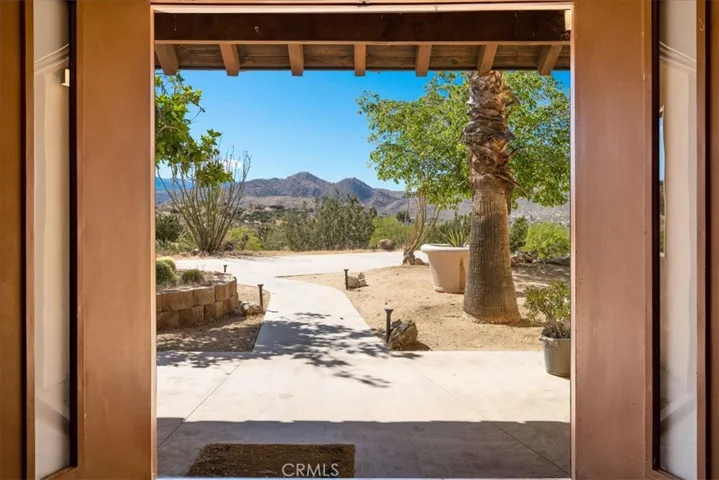 55183 Cooper Lane, Yucca Valley, California 92284