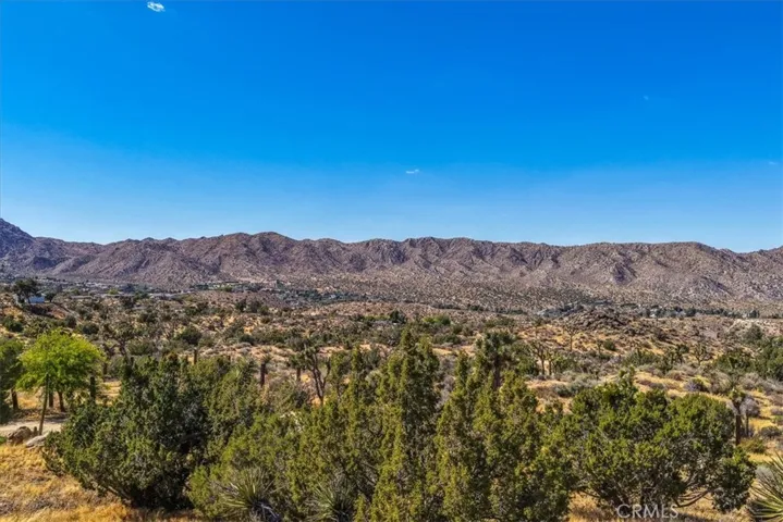 55183 Cooper Lane, Yucca Valley, California 92284