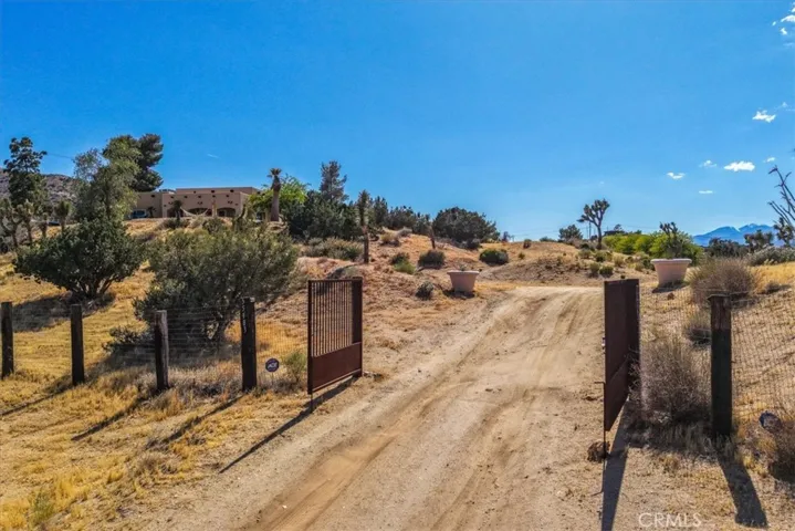 55183 Cooper Lane, Yucca Valley, California 92284