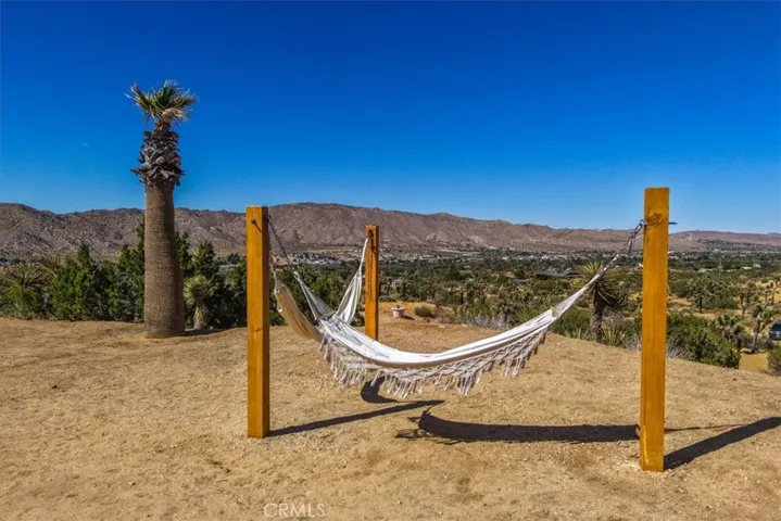 55183 Cooper Lane, Yucca Valley, California 92284