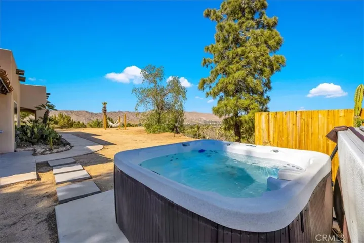 55183 Cooper Lane, Yucca Valley, California 92284