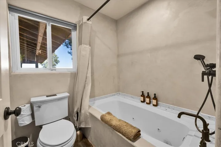 55183 Cooper Lane, Yucca Valley, California 92284