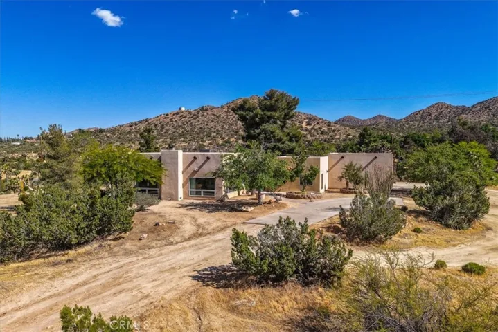 55183 Cooper Lane, Yucca Valley, California 92284