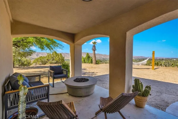 55183 Cooper Lane, Yucca Valley, California 92284