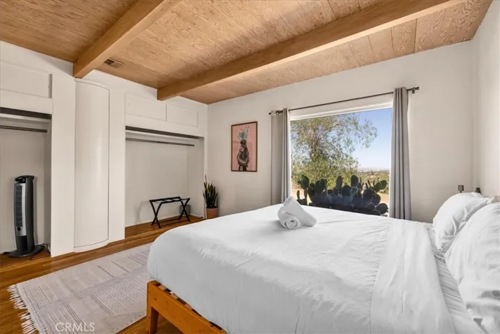 55183 Cooper Lane, Yucca Valley, California 92284