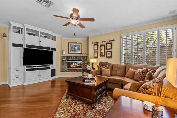 23258 Savory, Valencia, California 91354