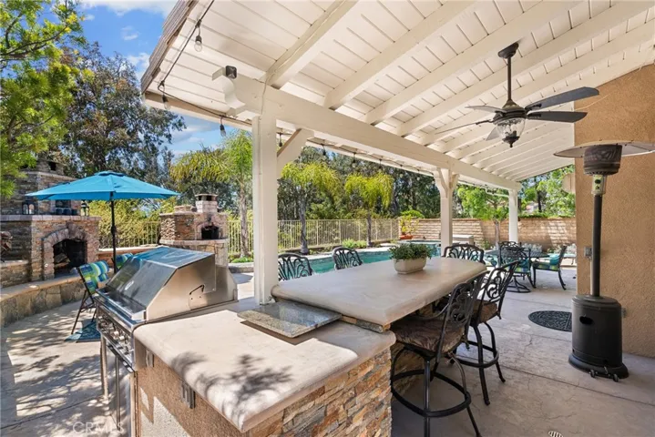 23258 Savory, Valencia, California 91354