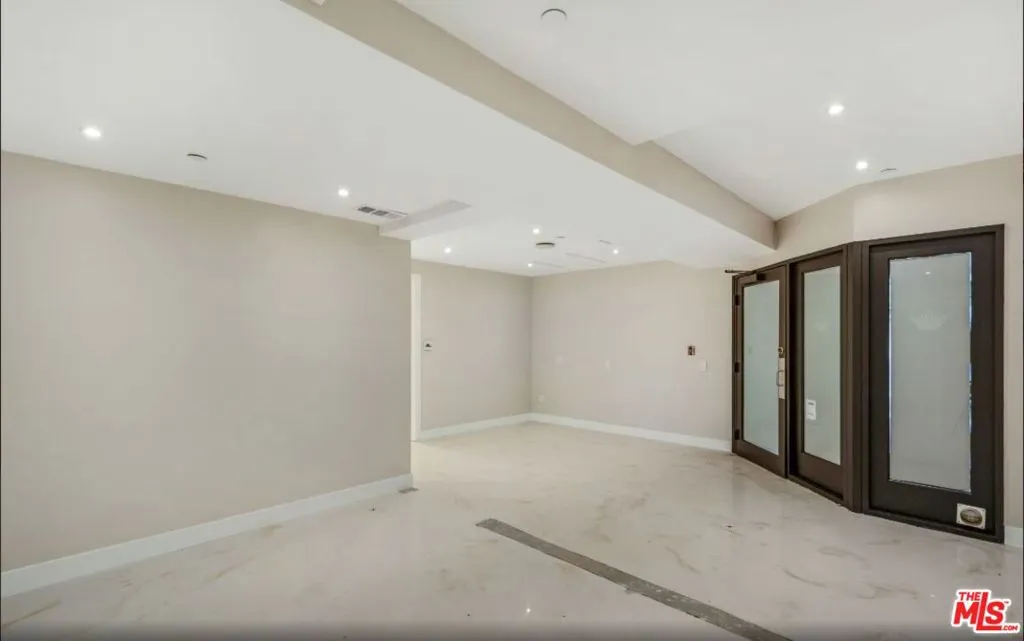 421 N Rodeo Dr