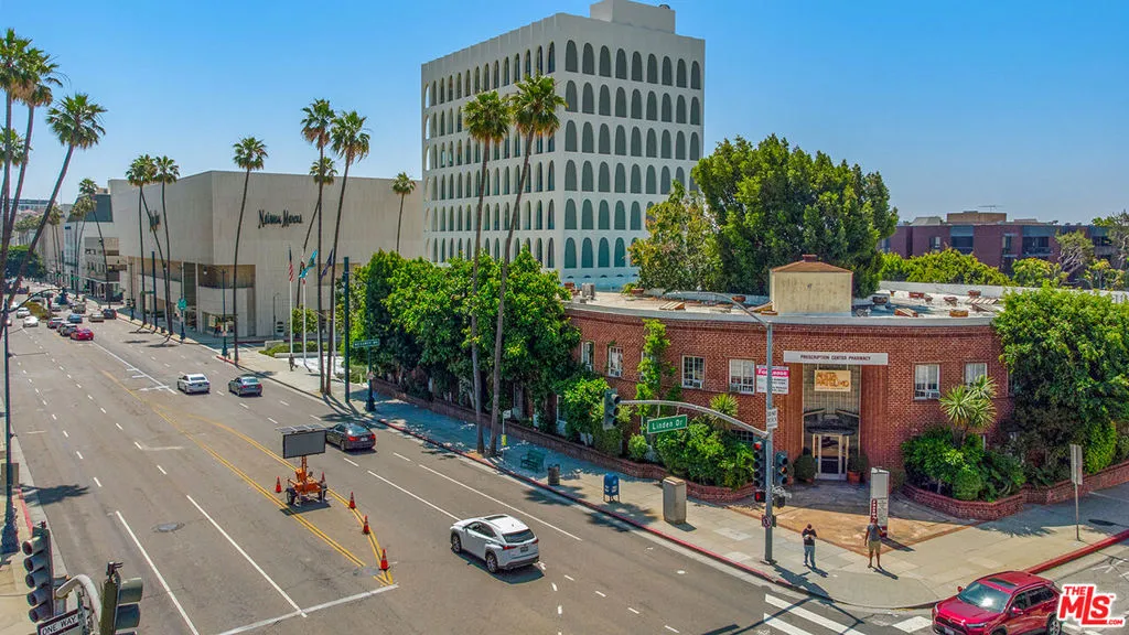 9730 Wilshire Blvd
