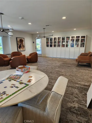 Game / reading room