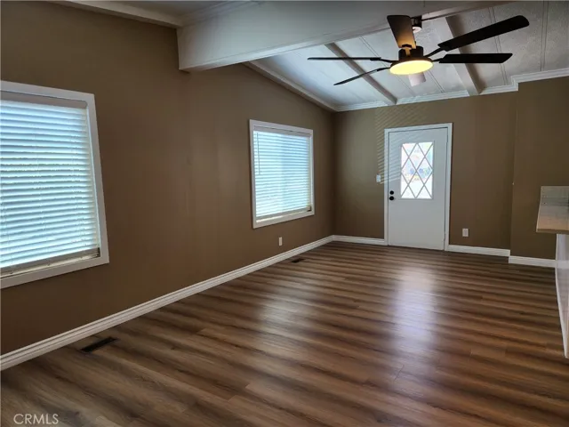 Front entrance formal livingroom