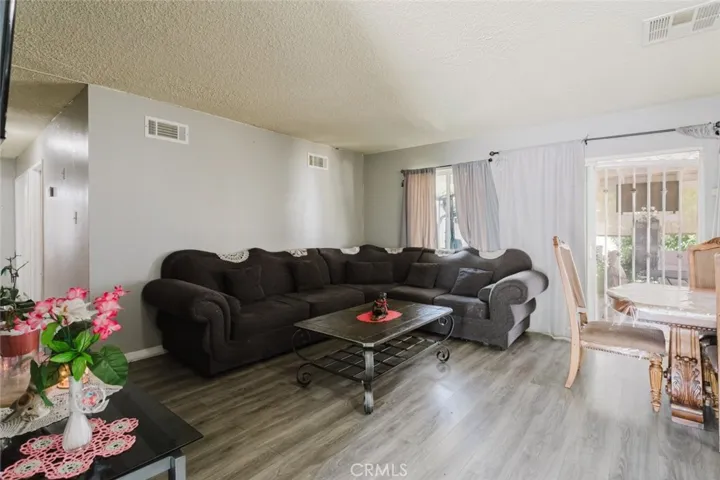 45437 Andale Avenue, Lancaster, California 93535