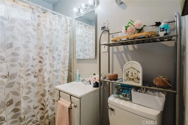 45437 Andale Avenue, Lancaster, California 93535