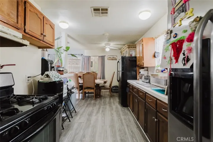 45437 Andale Avenue, Lancaster, California 93535