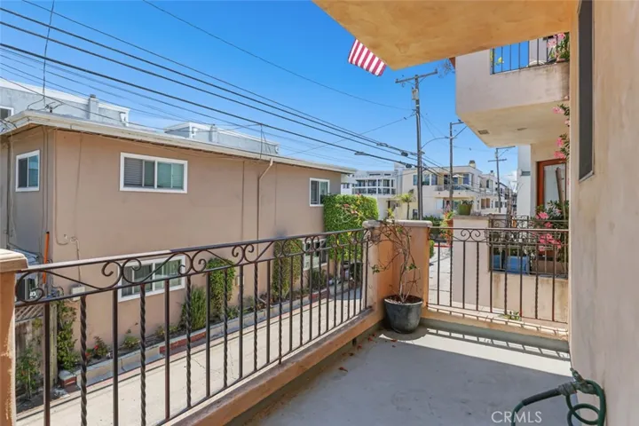 Balcony off 2nd bedroom