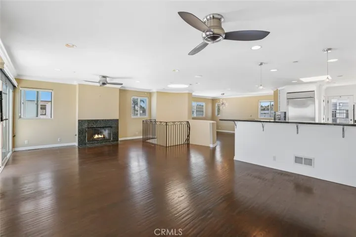 Open kitchen