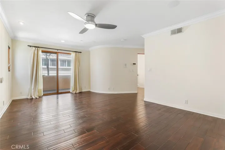 Large primary bedroom
