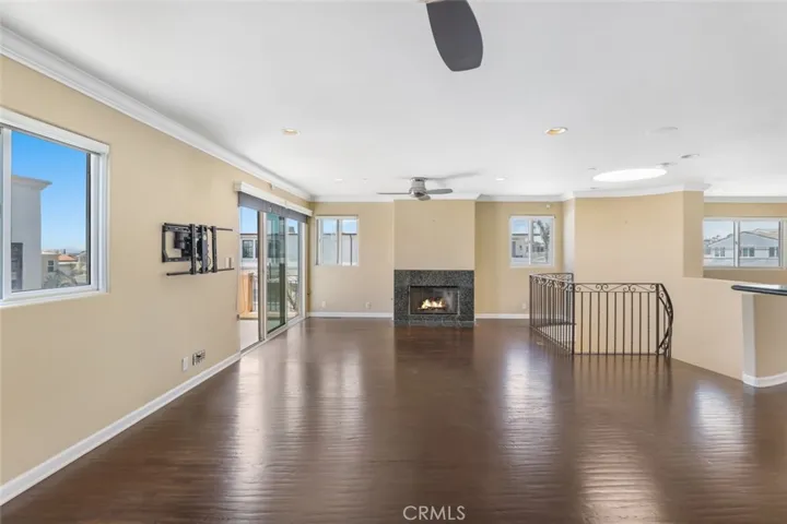 209 Crest, Manhattan Beach, California 90266