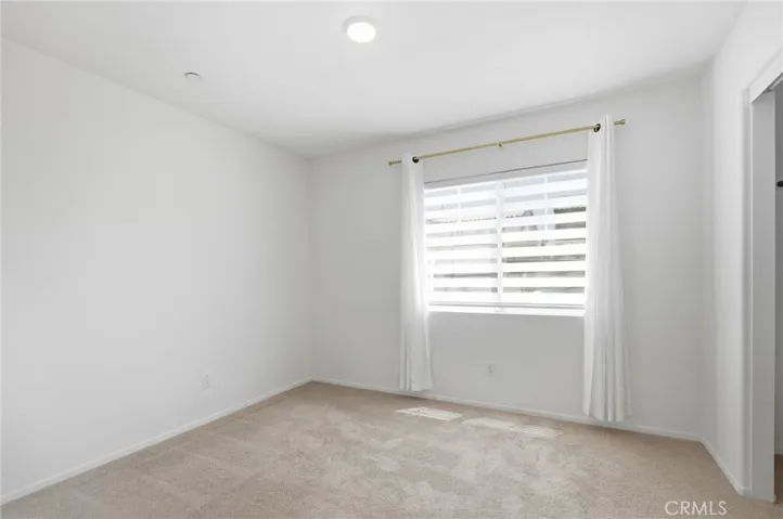32806 Crown Point, Lake Elsinore, California 92530