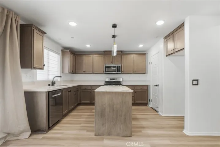 32806 Crown Point, Lake Elsinore, California 92530