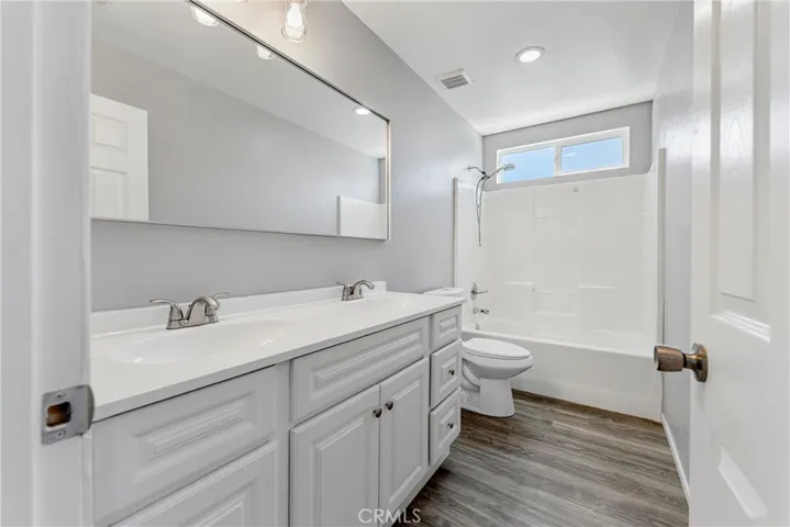 4614 Stillmeadow Lane, Lancaster, California 93536
