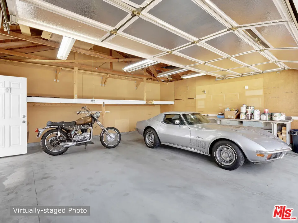 2 Car Garage