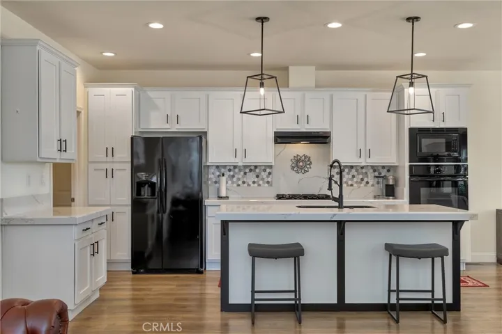 1674 Flicker, Paradise, California 95969