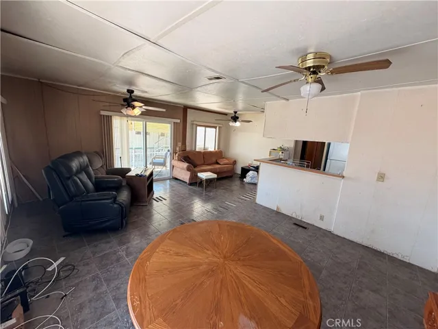 999 S Santa Fe Avenue 73, San Jacinto, California 92583