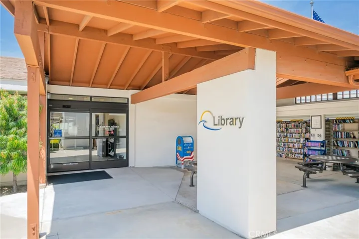 1681 Tam O Shanter Road M12 10h, Seal Beach, California 90740