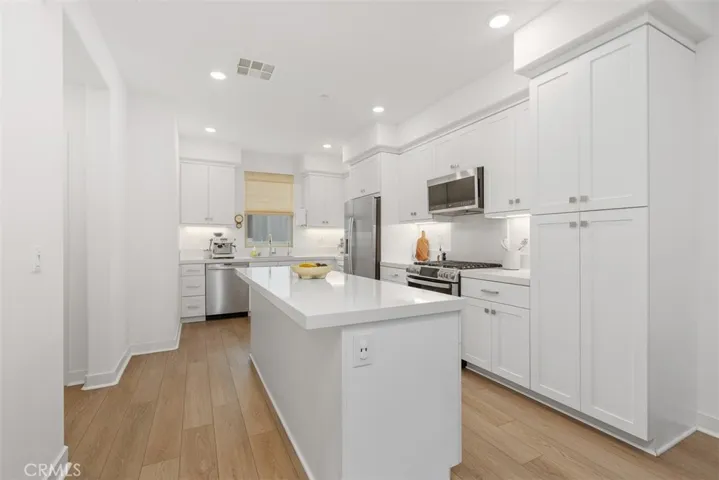 Large Kitchen with plenty of cabinets
