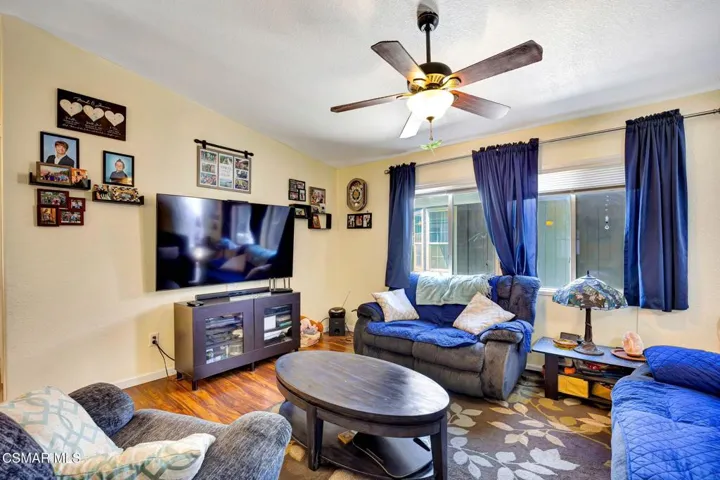 8-web-or-mls-11401 Topanga-9