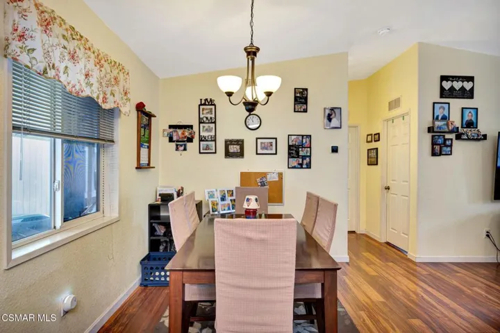 17-web-or-mls-11401 Topanga-18