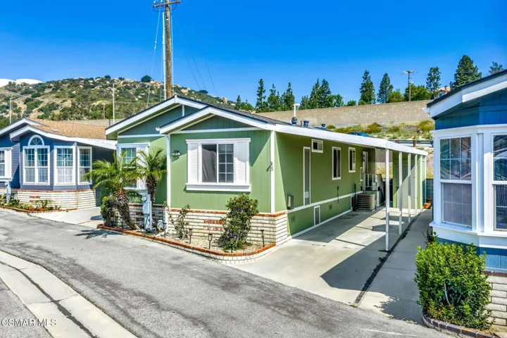 11401 Topanga Canyon Boulevard 8, Agoura Hills, California 91301 — photo 5