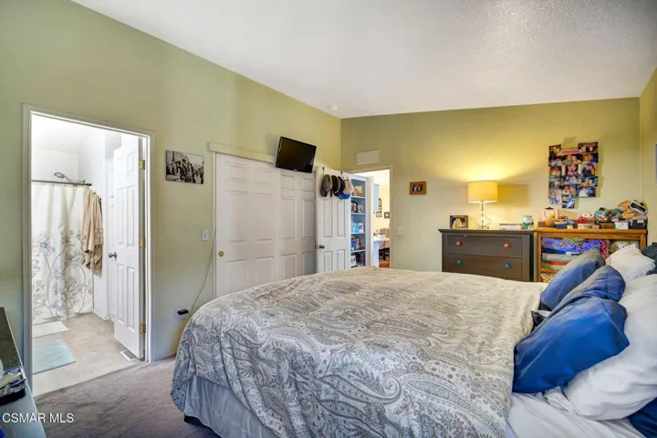 25-web-or-mls-11401 Topanga-26
