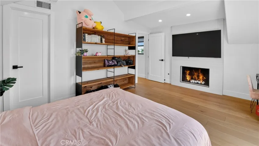 1741 Irvine, Newport Beach, California 92660