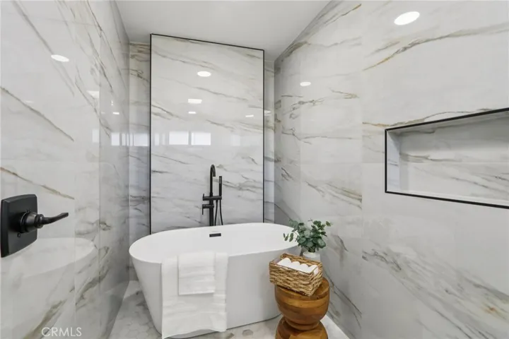 10007 Debra Avenue, Granada Hills, California 91343