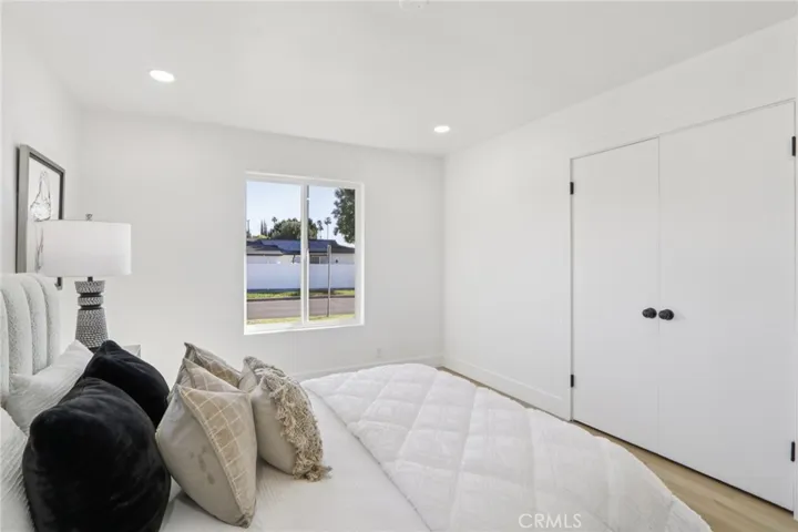 10007 Debra Avenue, Granada Hills, California 91343